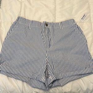 Old Navy striped shorts. Size M